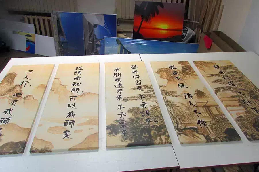 Полиптих на холсте из пяти модулей с китайскими иероглифами