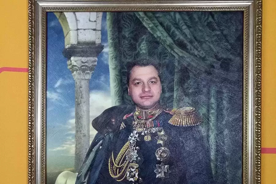 Обработка текстурным гелем холста 50х70 см.