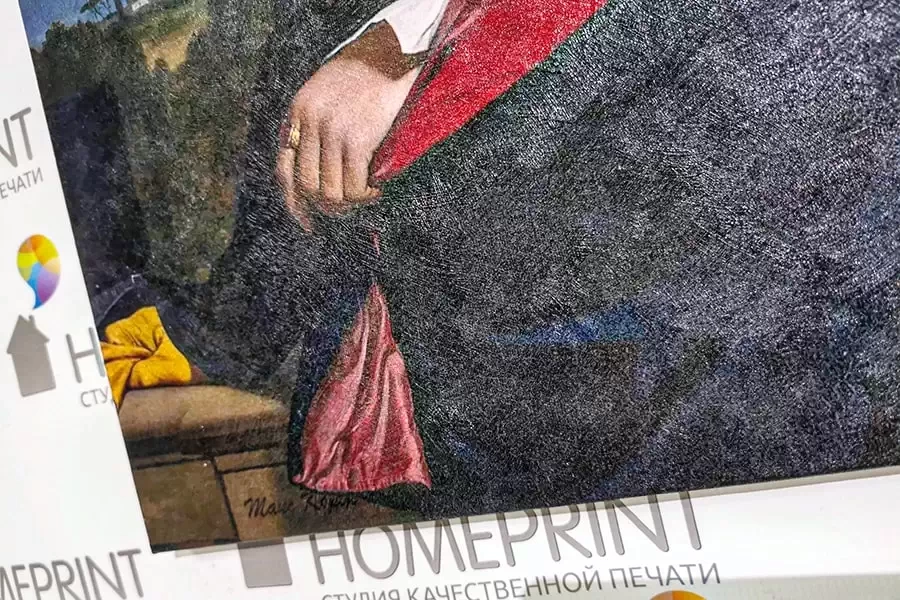 Полуглянцевый гель покрытие холста вблизи